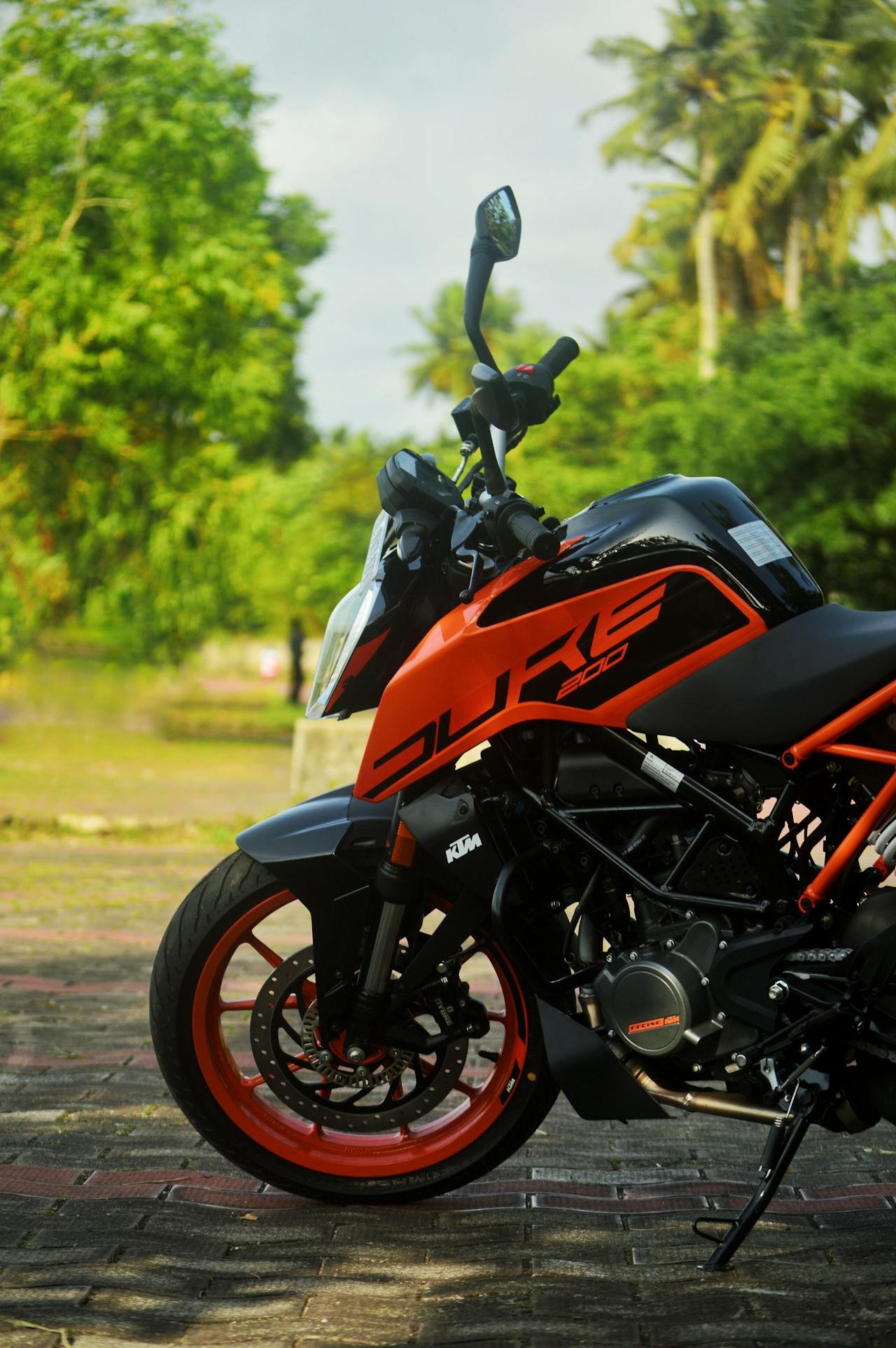 KTM Duke 200